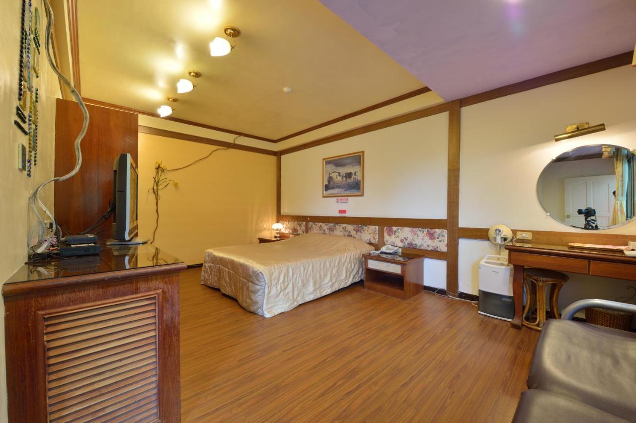 Shinmingshan Holiday Inn Lugu Bagian luar foto